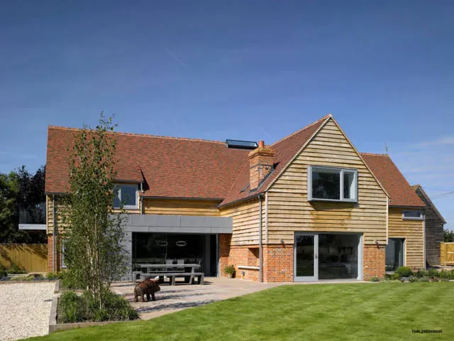 Roof finished in Tudor handmade clay tiles, example 8