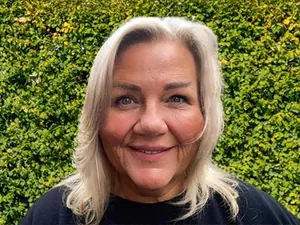 Jo Mills